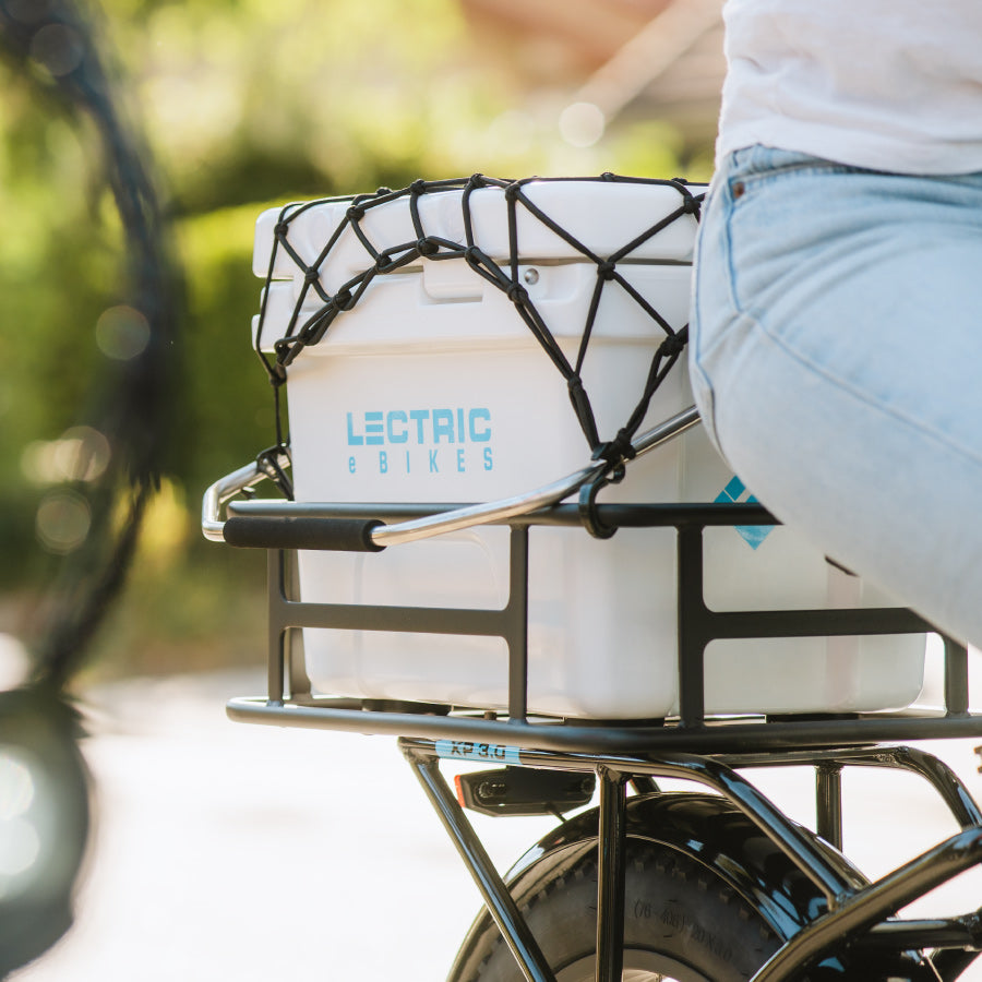 HARD COOLER ON REAR BASKET WITH NET OVER COOLER